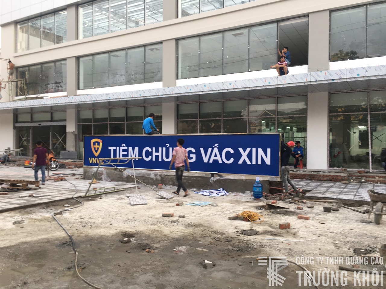 63e0f40ac32f27717e3e